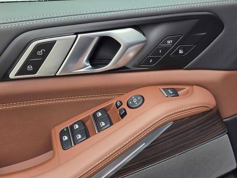 Used 2026 BMW X5 xDrive40i AWD/4WD image 23