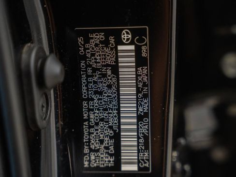Used 2025 Toyota Corolla LE FWD image 35