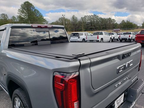 Used 2024 GMC Sierra 1500 Denali Ultimate image 11