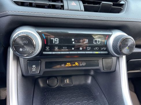 Used 2024 Toyota RAV4 LE image 12