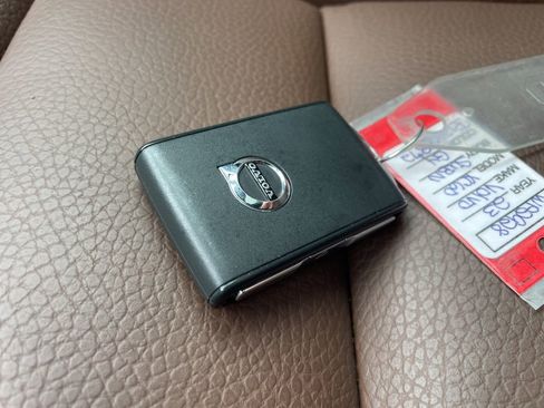 Certified 2023 Volvo XC60 B5 Plus w/ Climate Package image 41