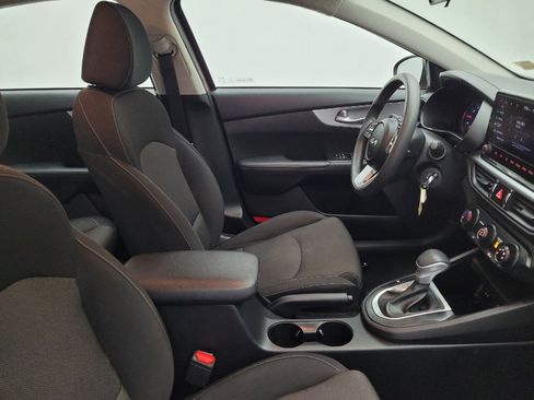 Used 2023 Kia Forte LXS image 21