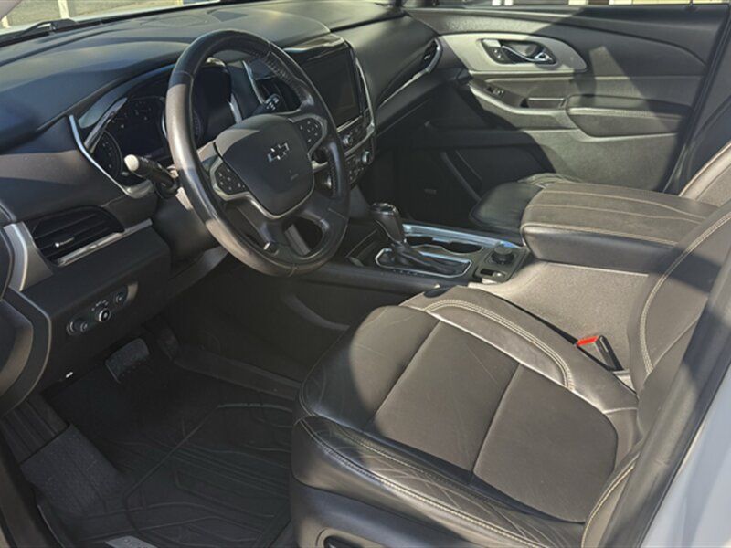 Used 2020 Chevrolet Traverse RS w/ LPO, Floor Liner Package AWD/4WD image 8