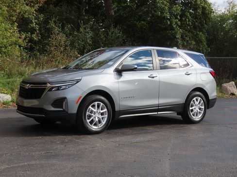 Used 2023 Chevrolet Equinox LT w/ Driver Convenience Package image 26
