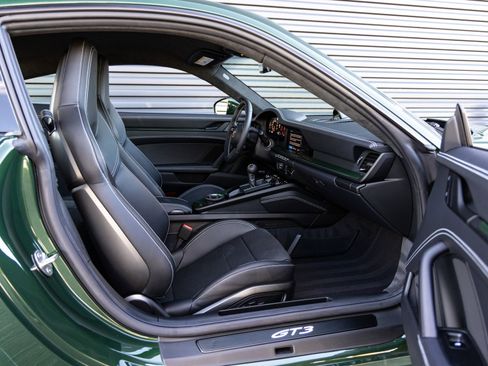 Certified 2026 Porsche 911 GT3 RWD image 30