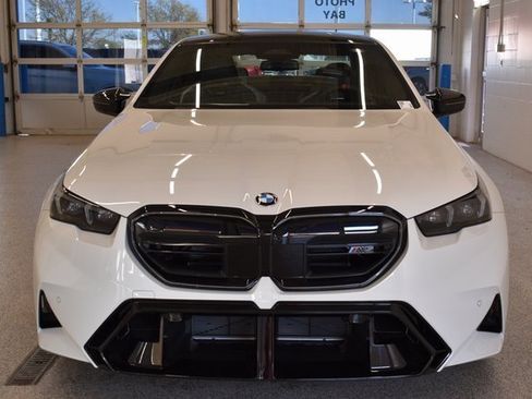 New 2026 BMW M5 w/ Executive Package image 3