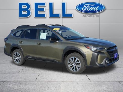 Used 2023 Subaru Outback Premium image 1
