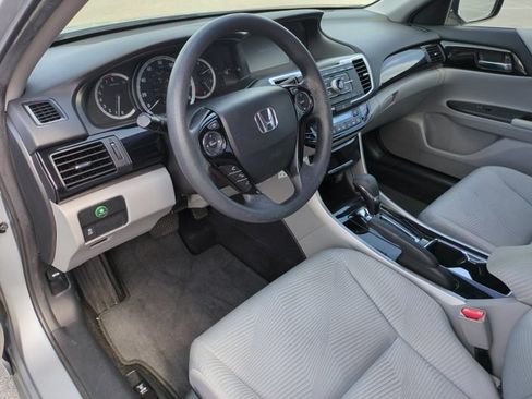 Used 2016 Honda Accord LX image 10