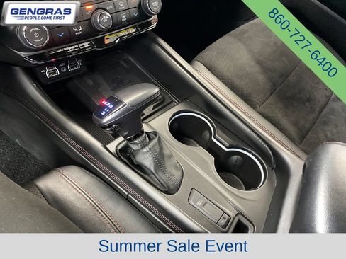 Used 2022 Dodge Durango R/T w/ Blacktop Package AWD/4WD image 17
