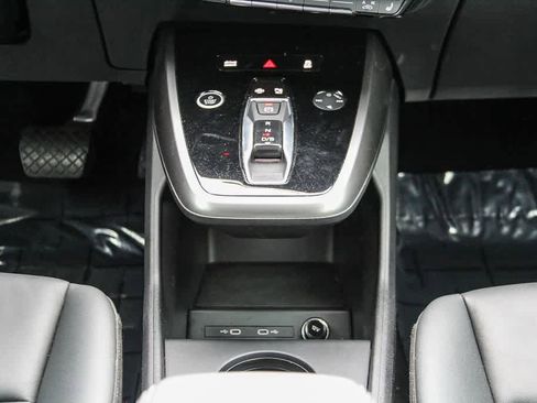 Used 2023 Audi Q4 e-tron Premium Plus w/ Premium Plus RWD image 14