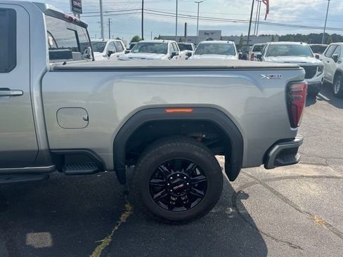 Used 2025 GMC Sierra 3500 AT4 AWD/4WD image 11
