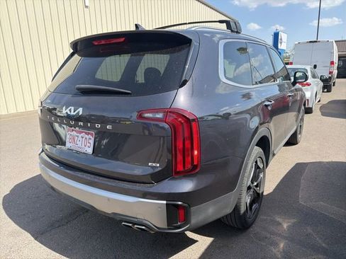 Used 2025 Kia Telluride S AWD/4WD image 2
