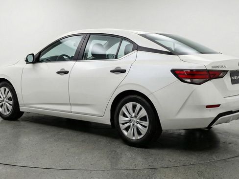 Used 2025 Nissan Sentra S FWD image 6