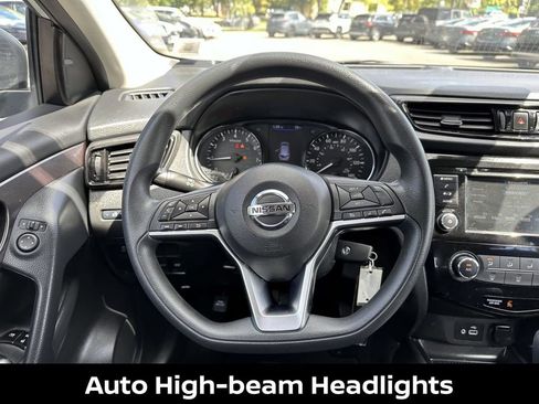 Certified 2022 Nissan Rogue Sport S image 17