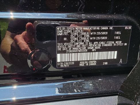 Used 2026 Toyota RAV4 XSE w/ Panoramic Sun Roof Package AWD/4WD image 9