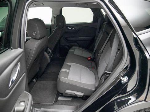 Used 2025 Chevrolet Blazer LT image 24