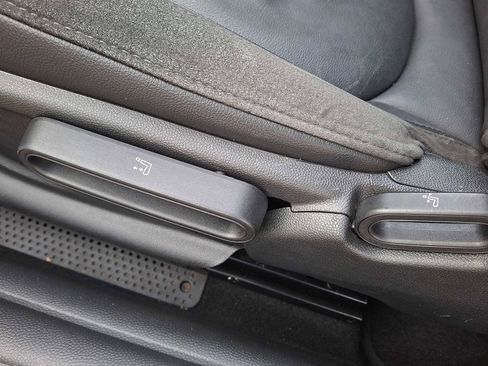 Used 2022 MINI Cooper S w/ Signature Upholstery Package image 8