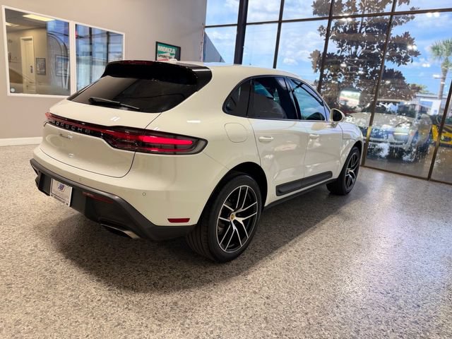 Used 2022 Porsche Macan AWD/4WD image 12