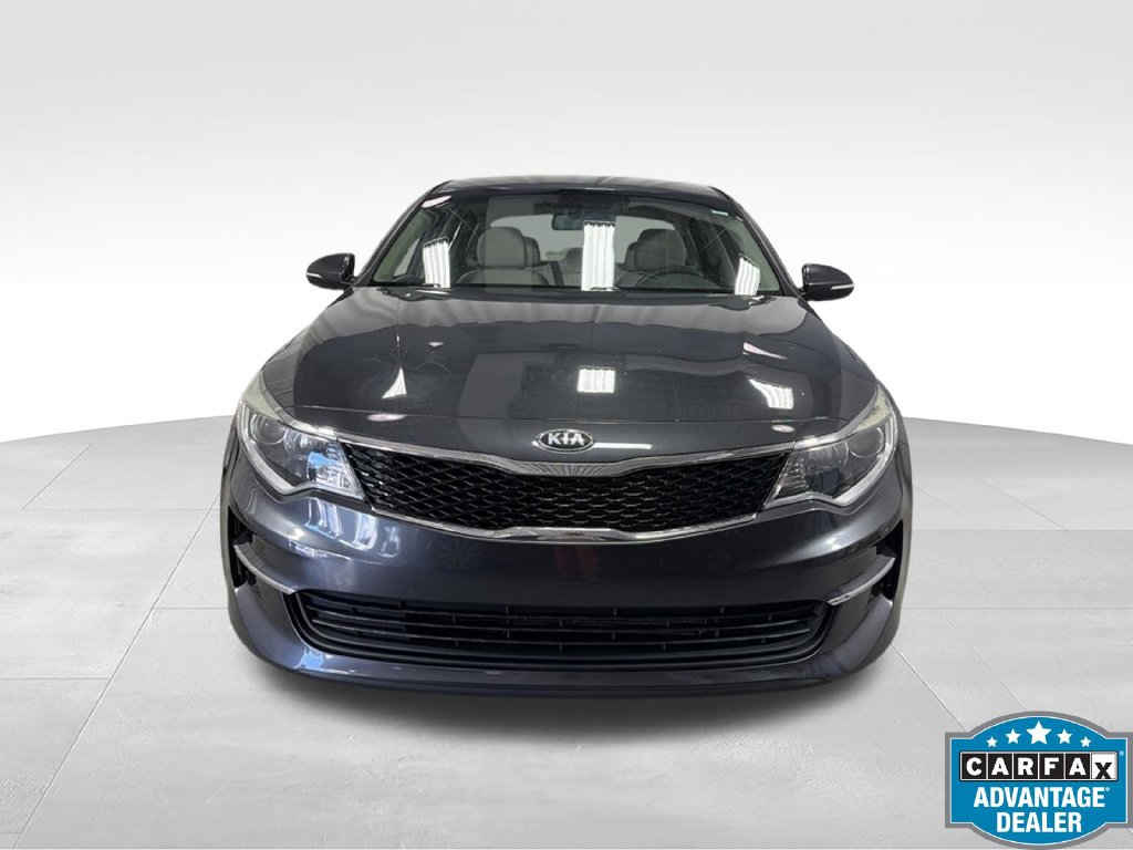 Used 2017 Kia Optima LX FWD image 2
