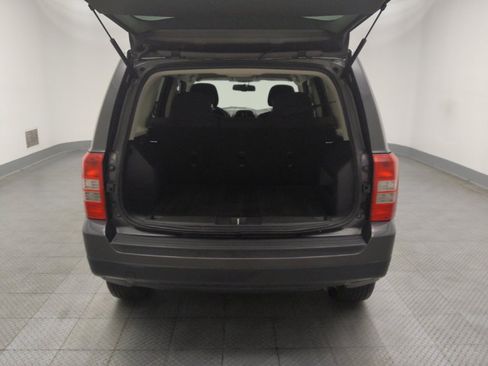 Used 2014 Jeep Patriot Sport w/ Power Value Group AWD/4WD image 29