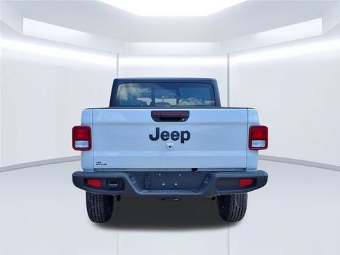 New 2026 Jeep Gladiator Sport AWD/4WD image 5