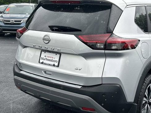Used 2023 Nissan Rogue SV FWD image 11
