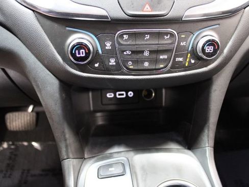 Certified 2021 Chevrolet Equinox LT image 36