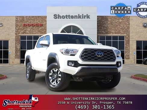 Used 2023 Toyota Tacoma SR image 1