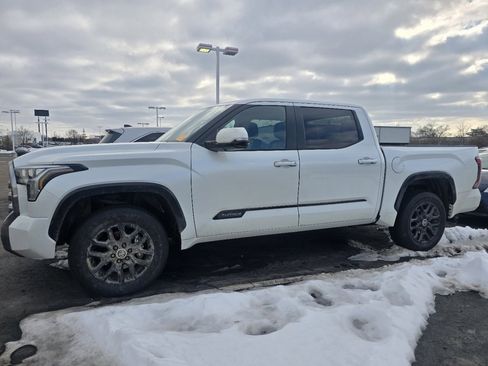 Used 2024 Toyota Tundra Platinum image 4