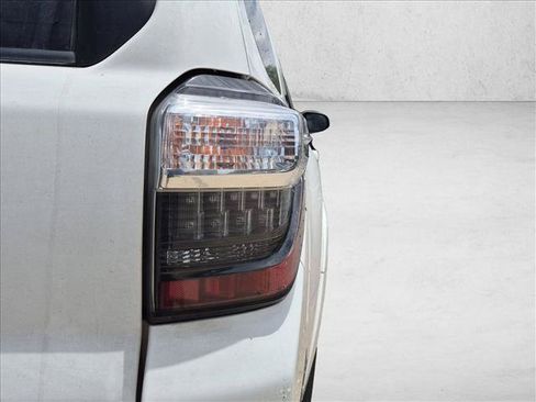 Used 2020 Toyota 4Runner SR5 Premium AWD/4WD image 14