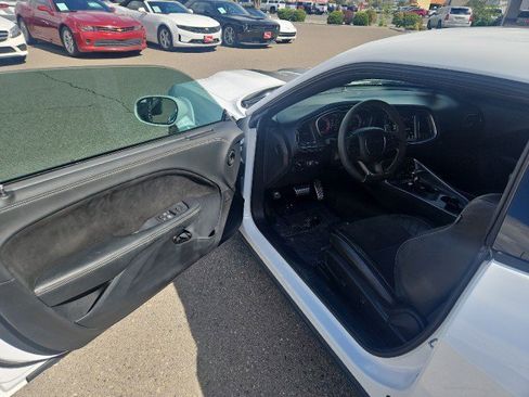 Used 2020 Dodge Challenger SRT Hellcat Redeye image 8