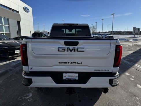 Used 2024 GMC Sierra 3500 Denali Ultimate image 44