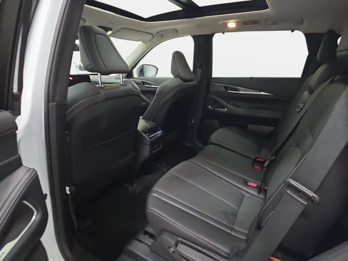 Certified 2026 INFINITI QX60 Luxe w/ Cargo Package AWD/4WD image 10