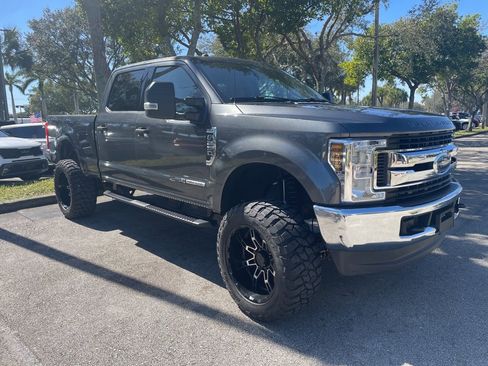 Used 2019 Ford F250 XLT image 4