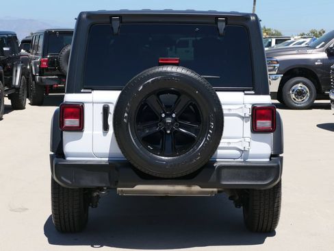 Used 2021 Jeep Wrangler Unlimited Sport AWD/4WD image 5