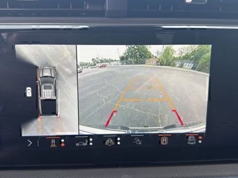 Used 2025 GMC Sierra 1500 Denali AWD/4WD image 12