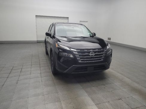 Used 2025 Nissan Rogue SV AWD/4WD image 13