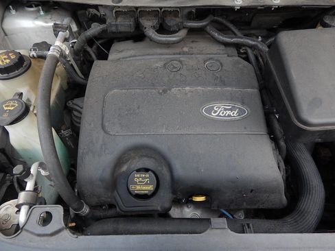 Used 2011 Ford Edge Limited image 26