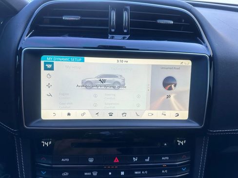 Used 2019 Jaguar F-PACE S image 40