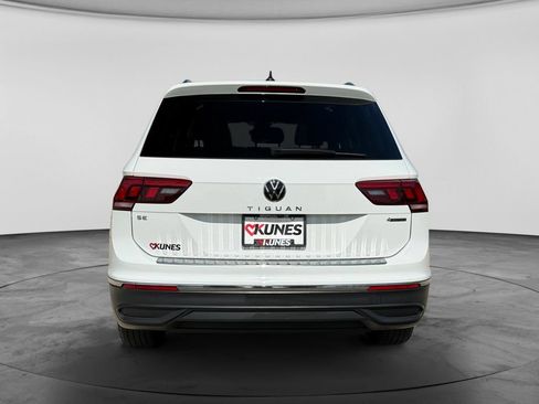 Used 2022 Volkswagen Tiguan SE AWD/4WD image 8