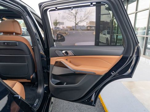 Used 2024 BMW X5 xDrive40i w/ M Sport Package image 18