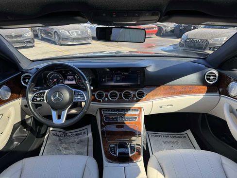Used 2019 Mercedes-Benz E 300 4MATIC w/ Premium 1 Package image 21
