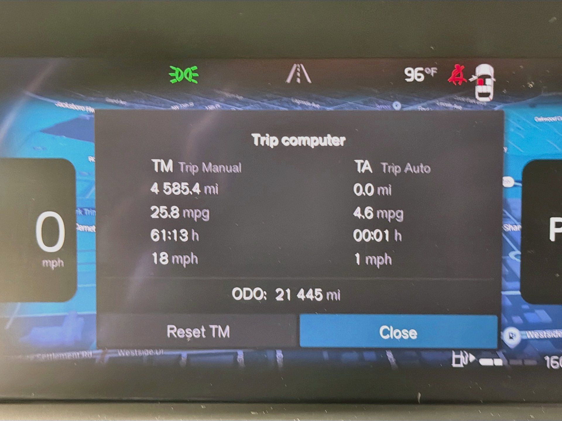Certified 2023 Volvo XC40 B4 Plus w/ Protection Package Premier FWD image 12