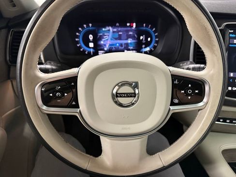 Used 2023 Volvo XC90 B6 Plus w/ Protection Package Premier AWD/4WD image 11