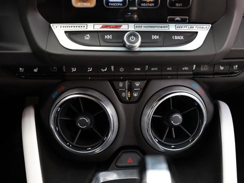 Used 2016 Chevrolet Camaro SS RWD image 40