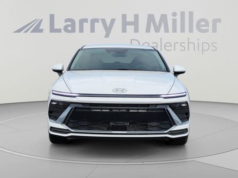 New 2025 Hyundai Sonata SE FWD image 2
