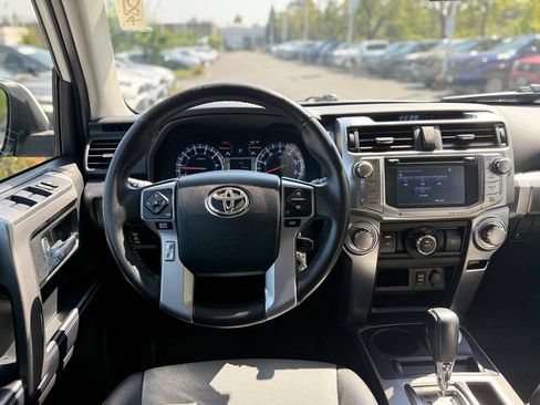 Used 2016 Toyota 4Runner SR5 Premium AWD/4WD image 25