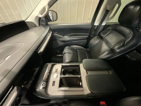 Used 2025 Lincoln Navigator Reserve AWD/4WD image 10