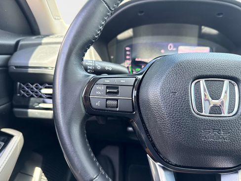 Used 2023 Honda Accord Touring image 23