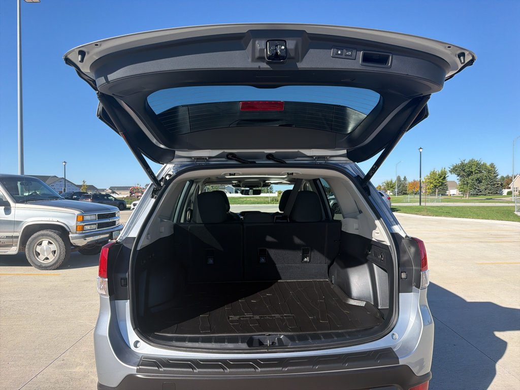 Used 2024 Subaru Forester Premium AWD/4WD image 7